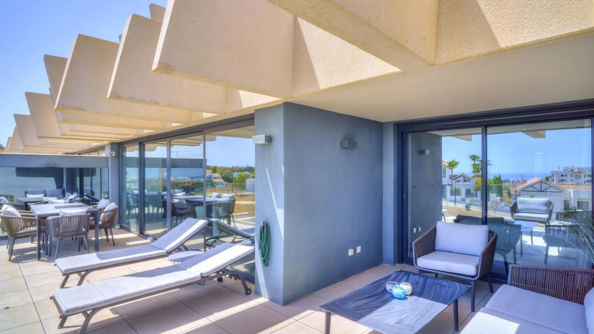 Oasis 325 Apartment Estepona