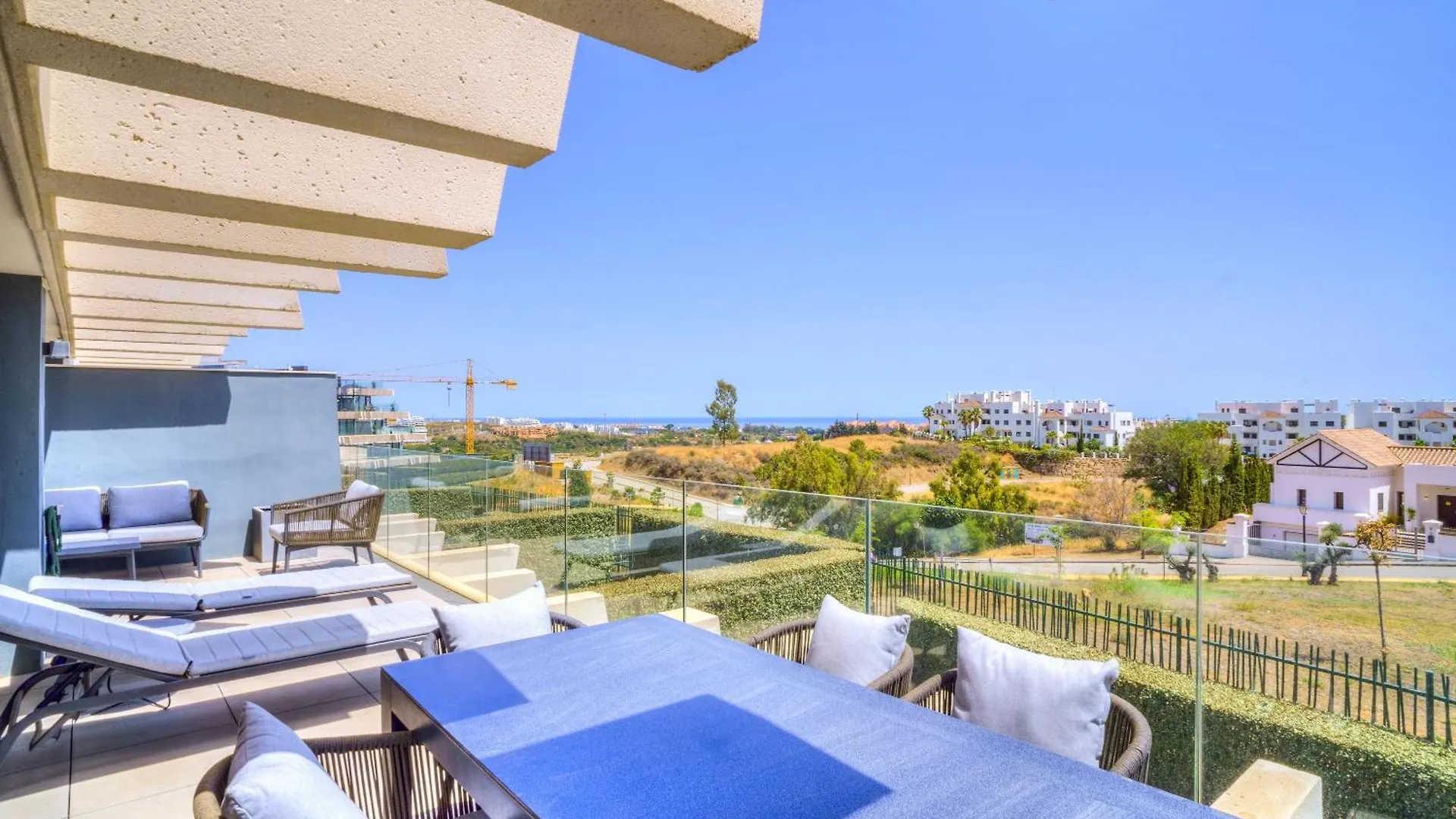 Oasis 325 Apartment Estepona
